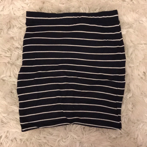 Zara striped mini skirt - Picture 3 of 4